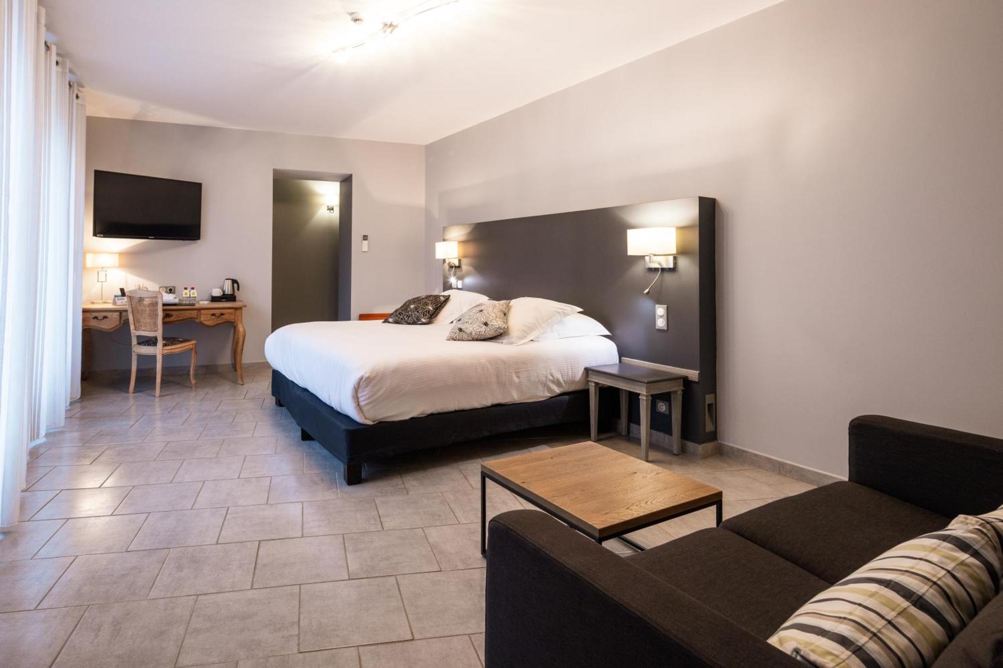 Logis Hotel Restaurant De La Paix Lodève Eksteriør billede